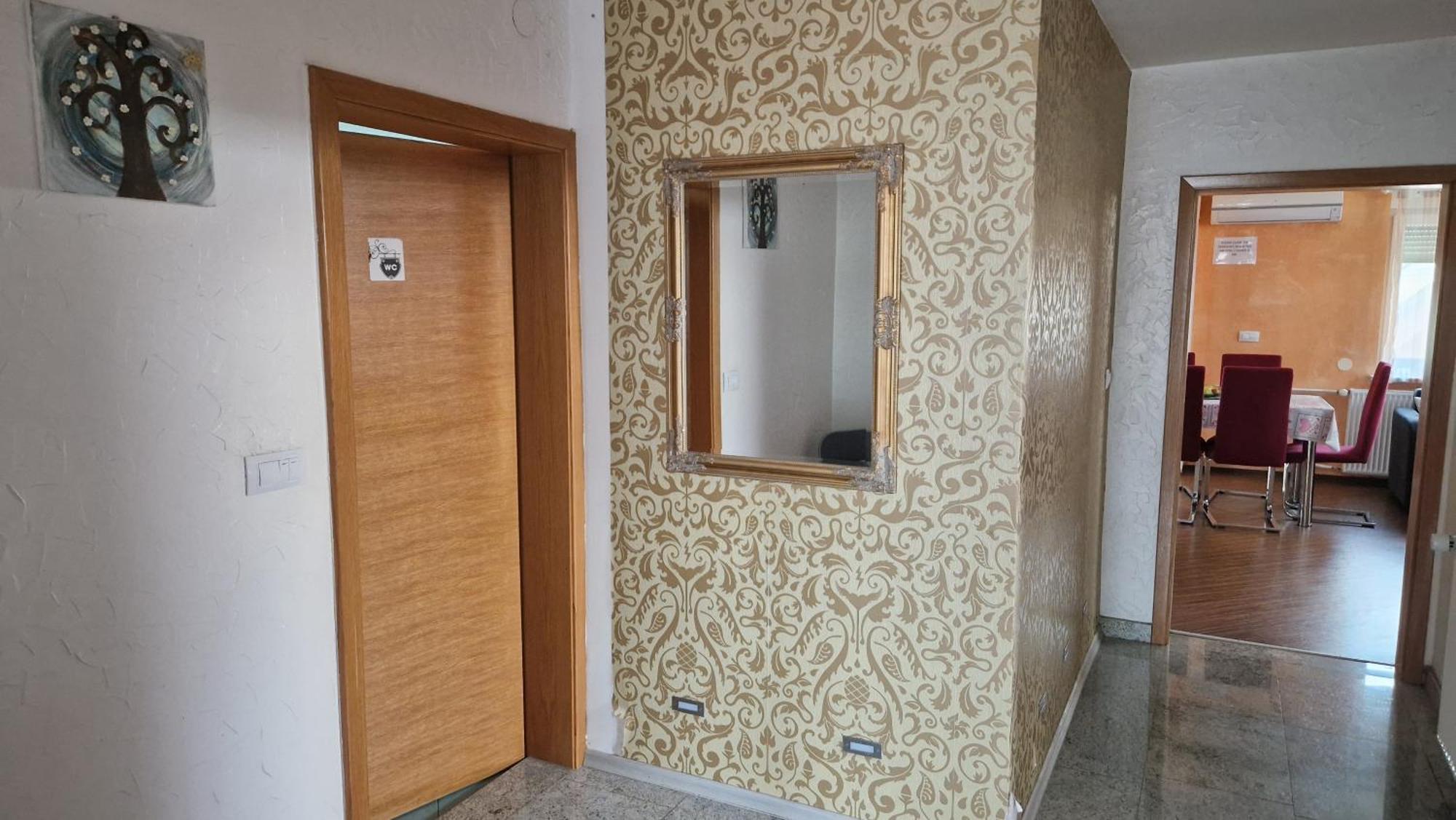 Hisa Bizjak Kranj Esterno foto
